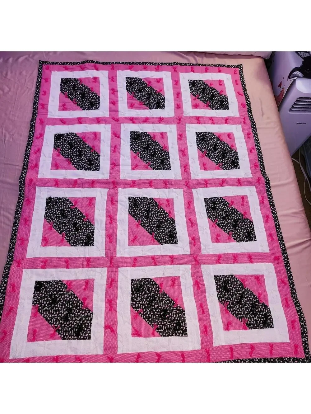 NEW Handmade Pink & Black Floral Quilt 43 x 58 Inch